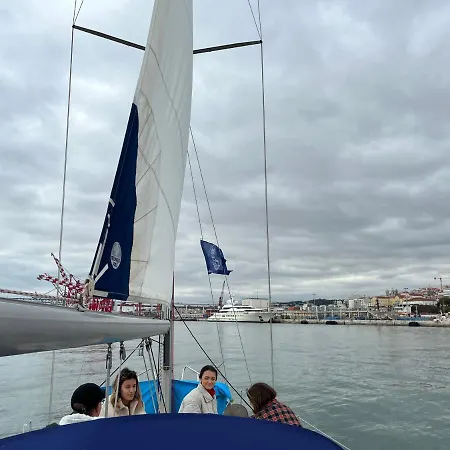 In A Boat - * Lisbon