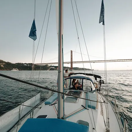 Båthotell In A Boat -